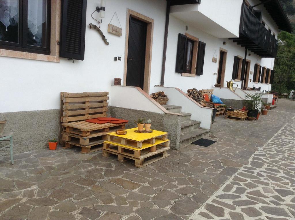 Residence Mezzosole Riva del Garda Rum bild