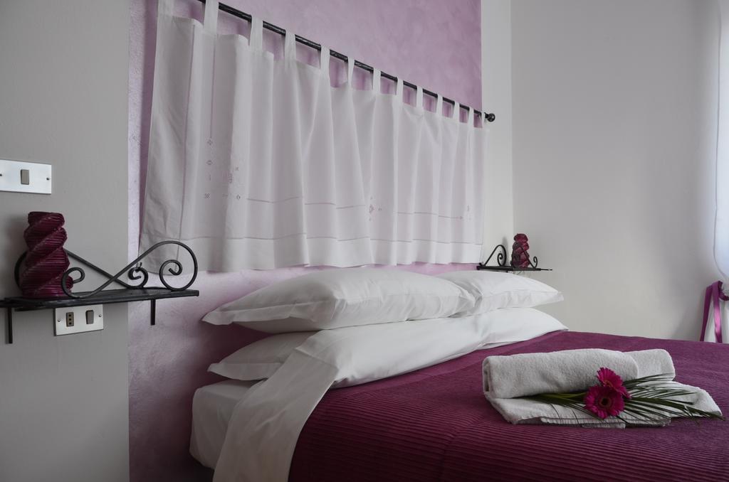 Residence Mezzosole Riva del Garda Rum bild