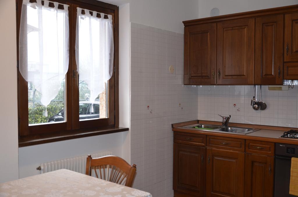Residence Mezzosole Riva del Garda Rum bild