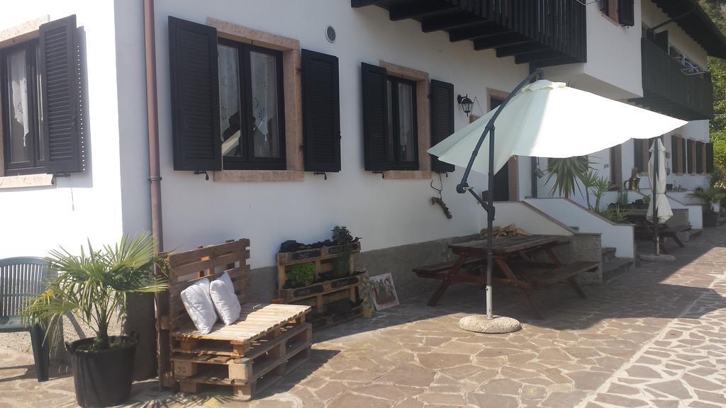 Residence Mezzosole Riva del Garda Exteriör bild