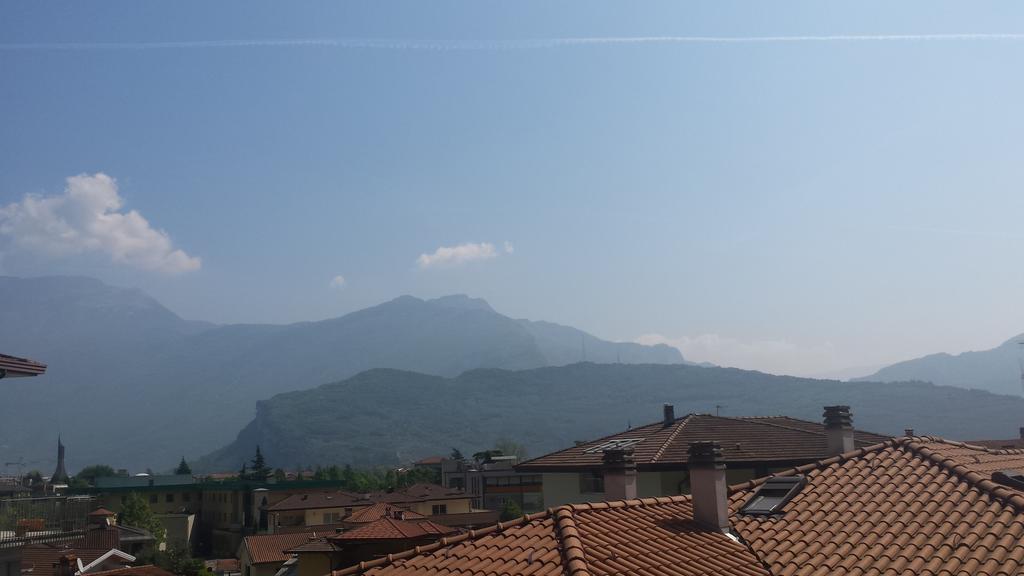 Residence Mezzosole Riva del Garda Exteriör bild